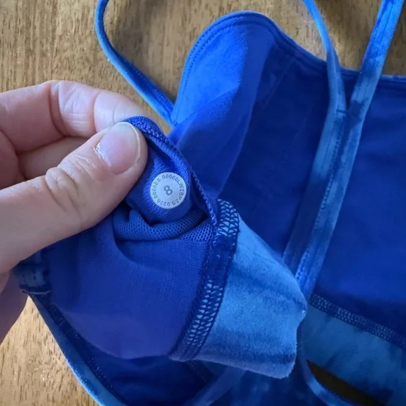 lululemon athletica Flow Y Game Day Blue Sports Bra Sz 8 - Picture 3 of 4